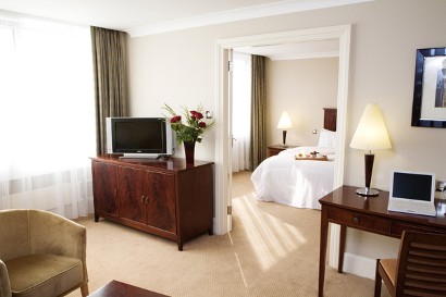  Burlington Hotel, The