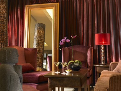 Westport Plaza Hotel 