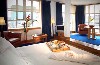  Clarence Hotel, The