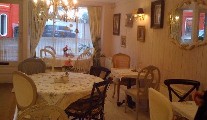 ROUGH GUIDE TO TEAROOMS