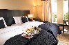 Horse and Jockey Hotel
