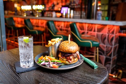 The Old Quarter Pub, Cafe & Townhouse