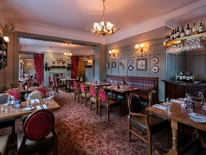 Lil's at Avalon House Hotel